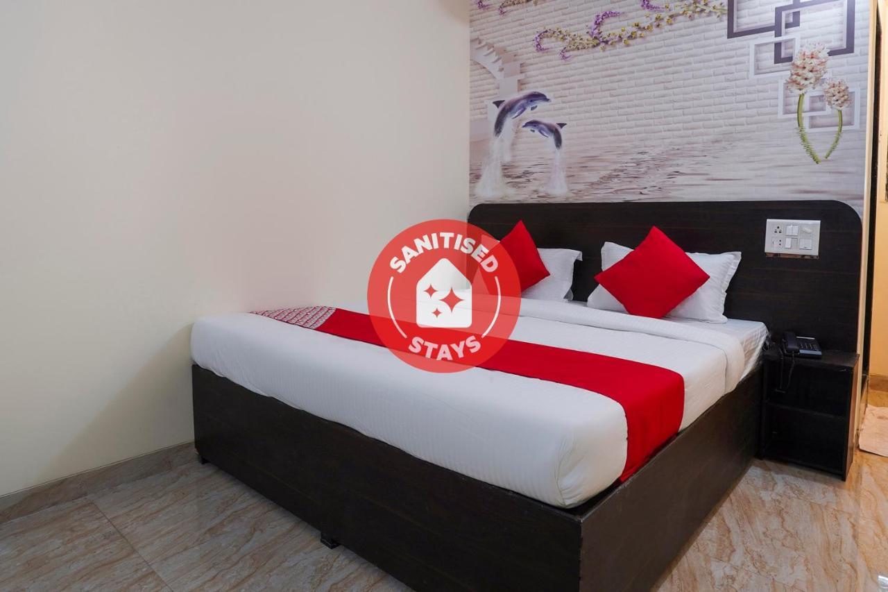 Oyo Flagship 68474 Hotel Viraj Pune Eksteriør bilde