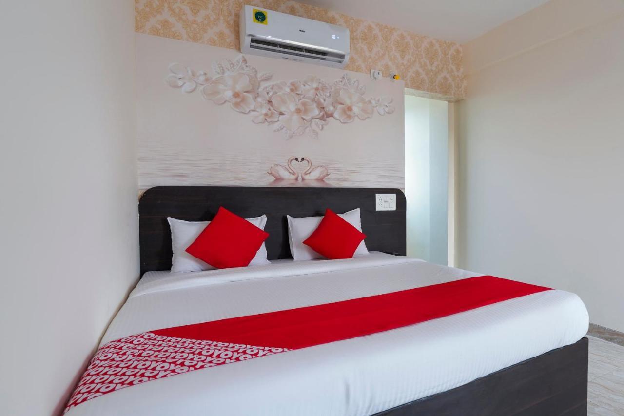 Oyo Flagship 68474 Hotel Viraj Pune Eksteriør bilde