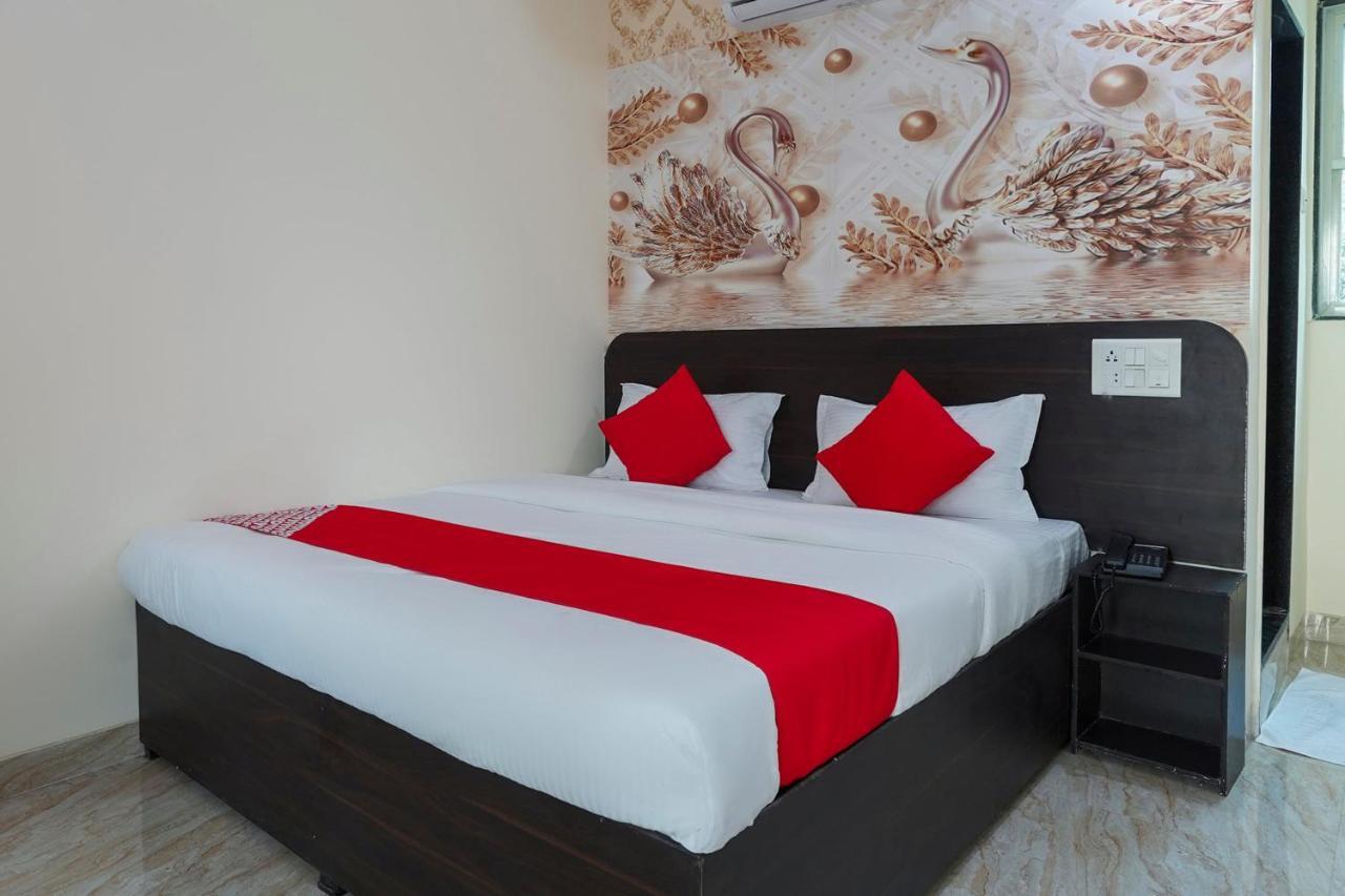 Oyo Flagship 68474 Hotel Viraj Pune Eksteriør bilde