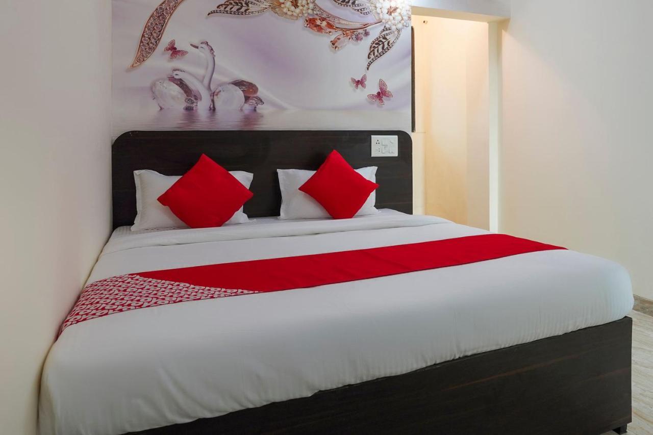Oyo Flagship 68474 Hotel Viraj Pune Eksteriør bilde