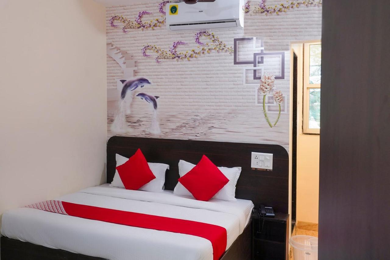 Oyo Flagship 68474 Hotel Viraj Pune Eksteriør bilde